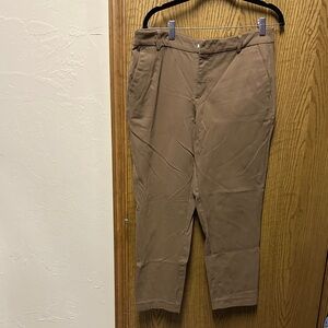 Liverpool Women's Khaki Straight-Leg Kelsey Trouser Chinos